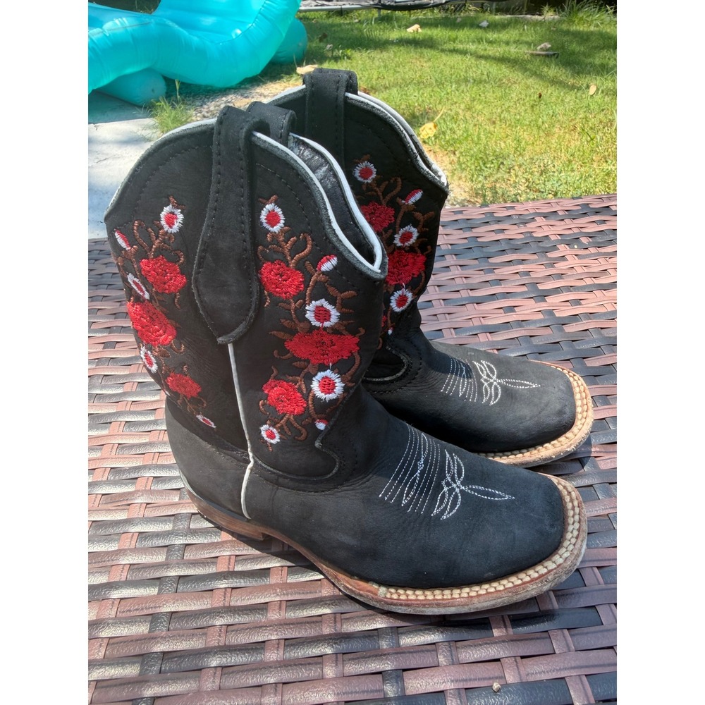 White Diamond Kids Black Leather Floral Embroidered Western Cowboy Boots 10.5